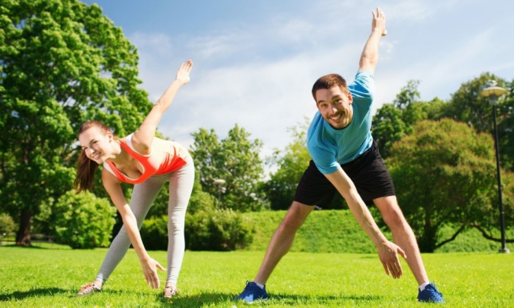 德州扑克从娱乐到职业：你真的准备好面对每天的波动了吗？（德州扑克转职业：你真的准备好应对每日的波动了吗？）